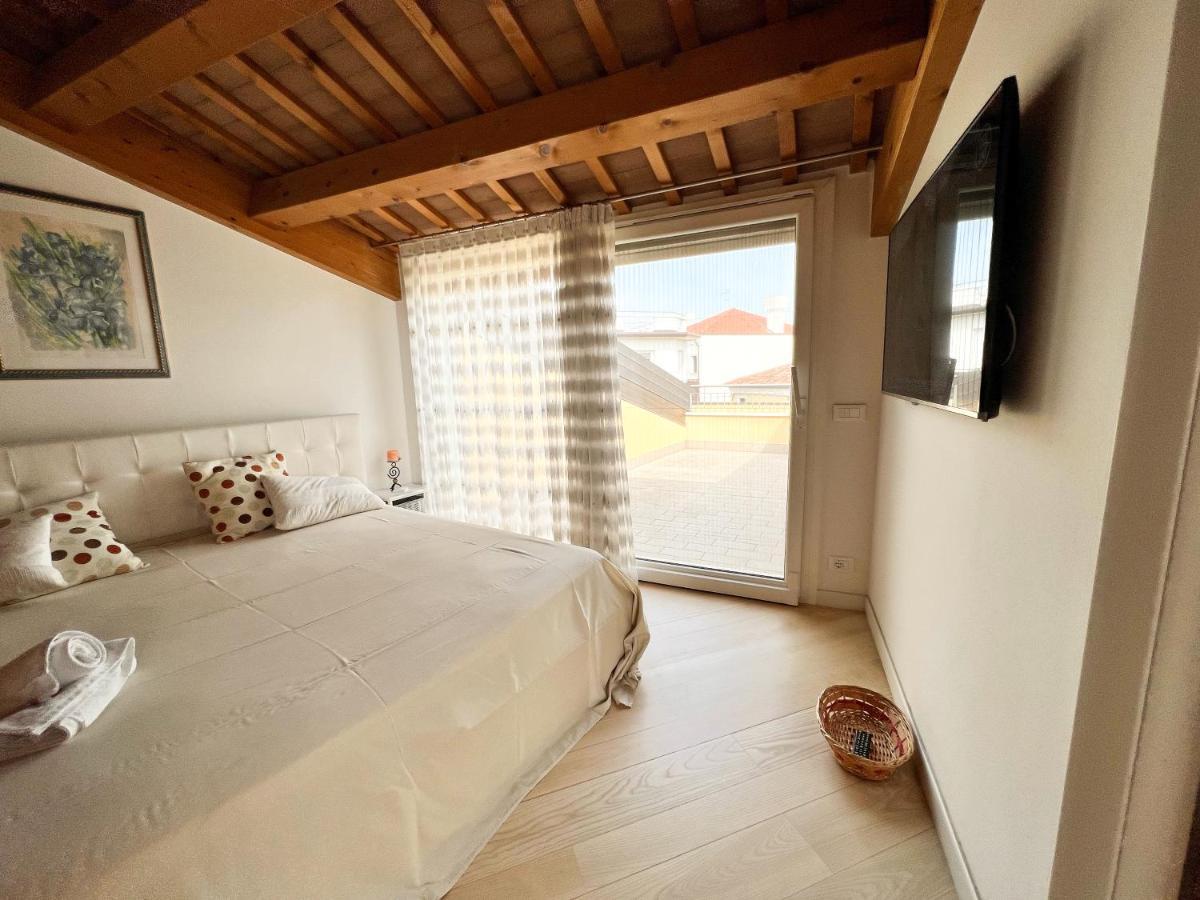 Ferienwohnung Erman House Mansarda Sulla Riviera Del Brenta Venezia Dolo Exterior foto